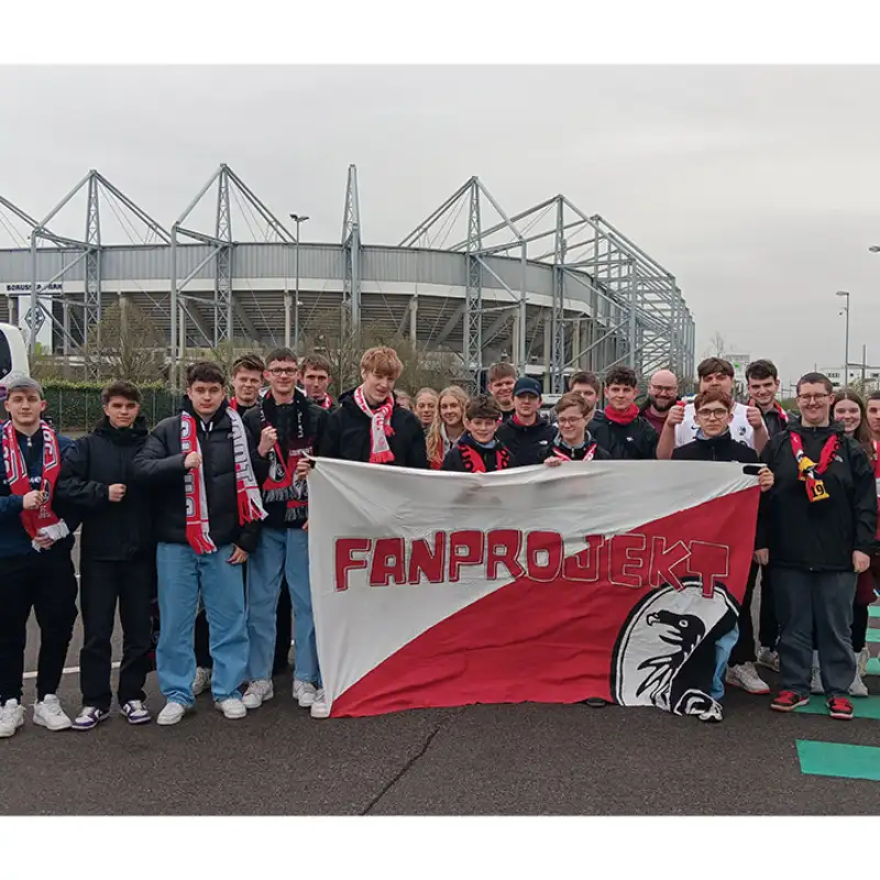 Ausflug zum SC Freiburg mit dem Fanprojekt iB-Freiburg Ausflug zum SC Freiburg mit dem Fanprojekt iB-Freiburg